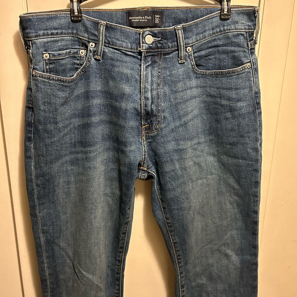 Men’s Abercrombie & Fitch denim jeans
